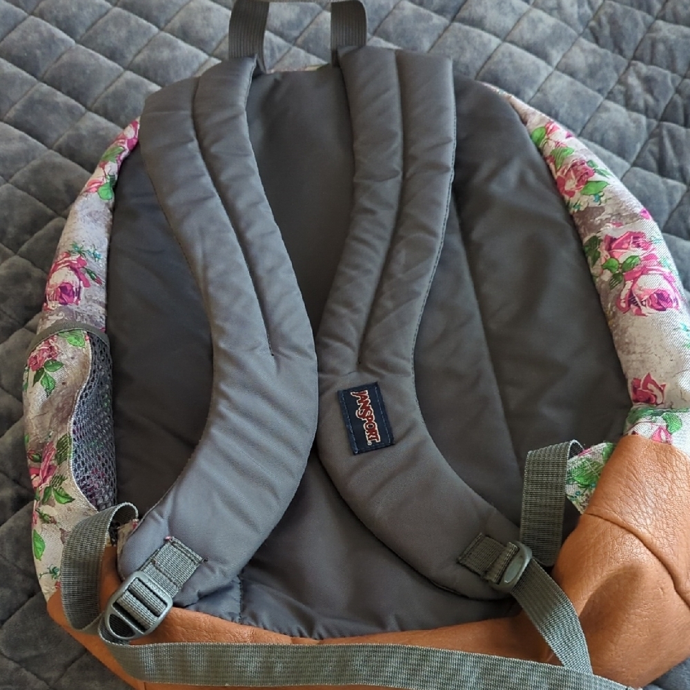 Jansport Floral Gray and Brown Backpack - Picture 6 of 6